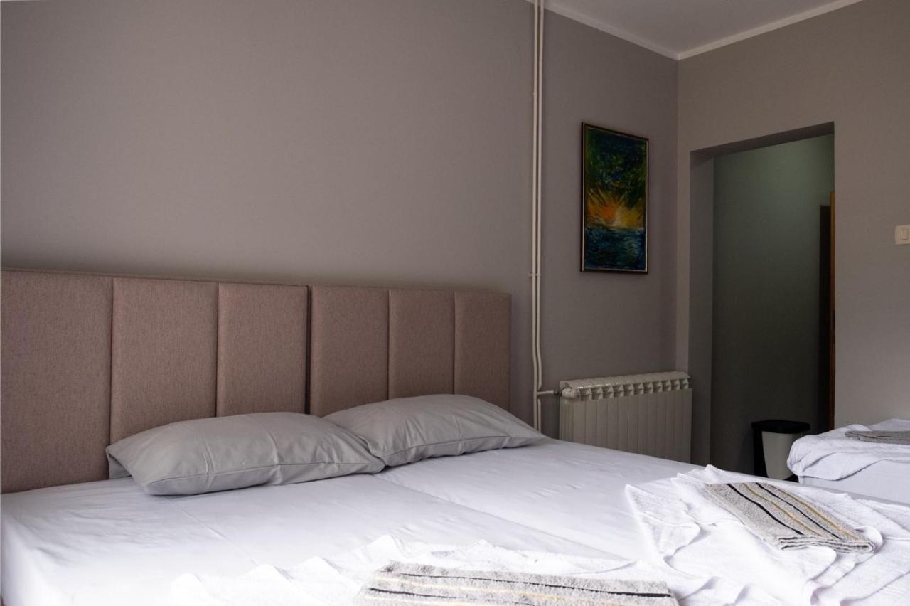 Guest House Mrvaljevic Budva Bagian luar foto
