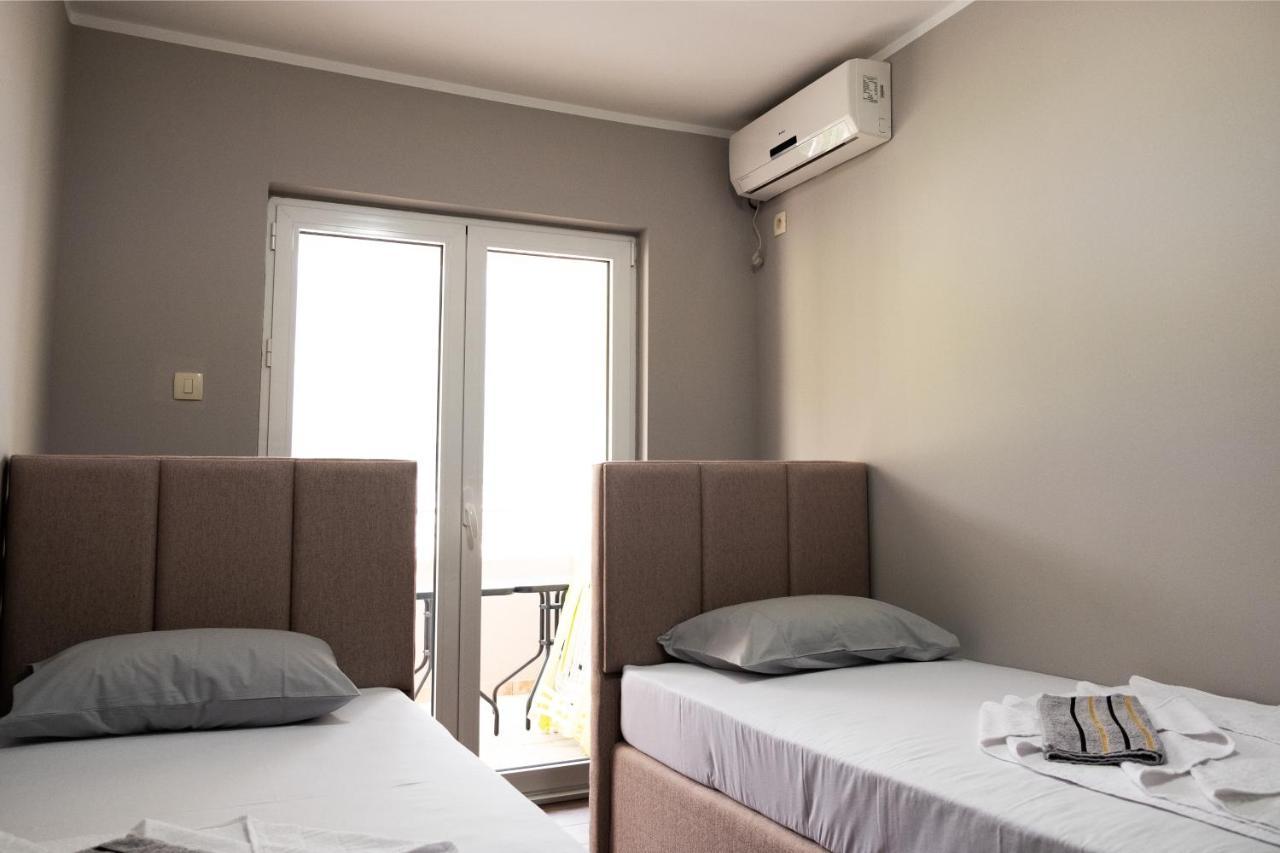 Guest House Mrvaljevic Budva Bagian luar foto