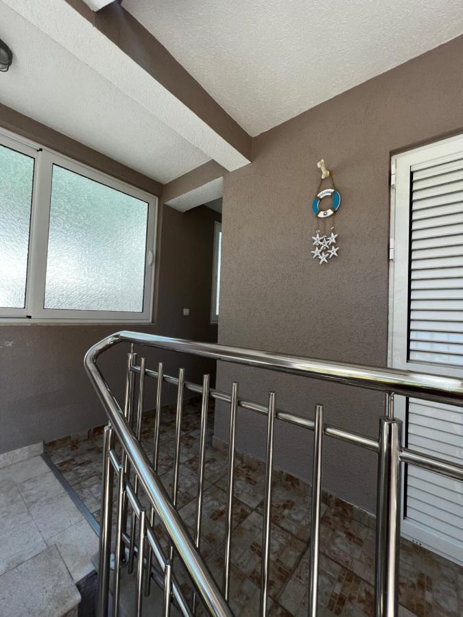 Guest House Mrvaljevic Budva Bagian luar foto