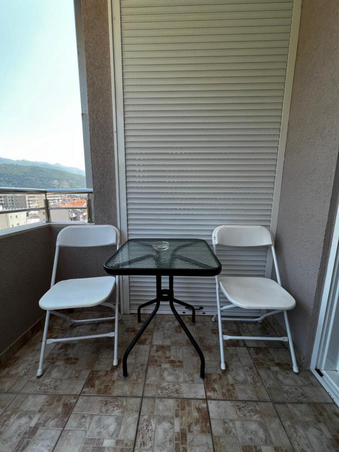 Guest House Mrvaljevic Budva Bagian luar foto