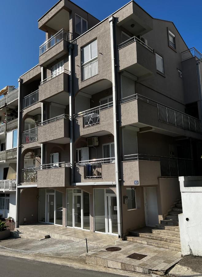 Guest House Mrvaljevic Budva Bagian luar foto