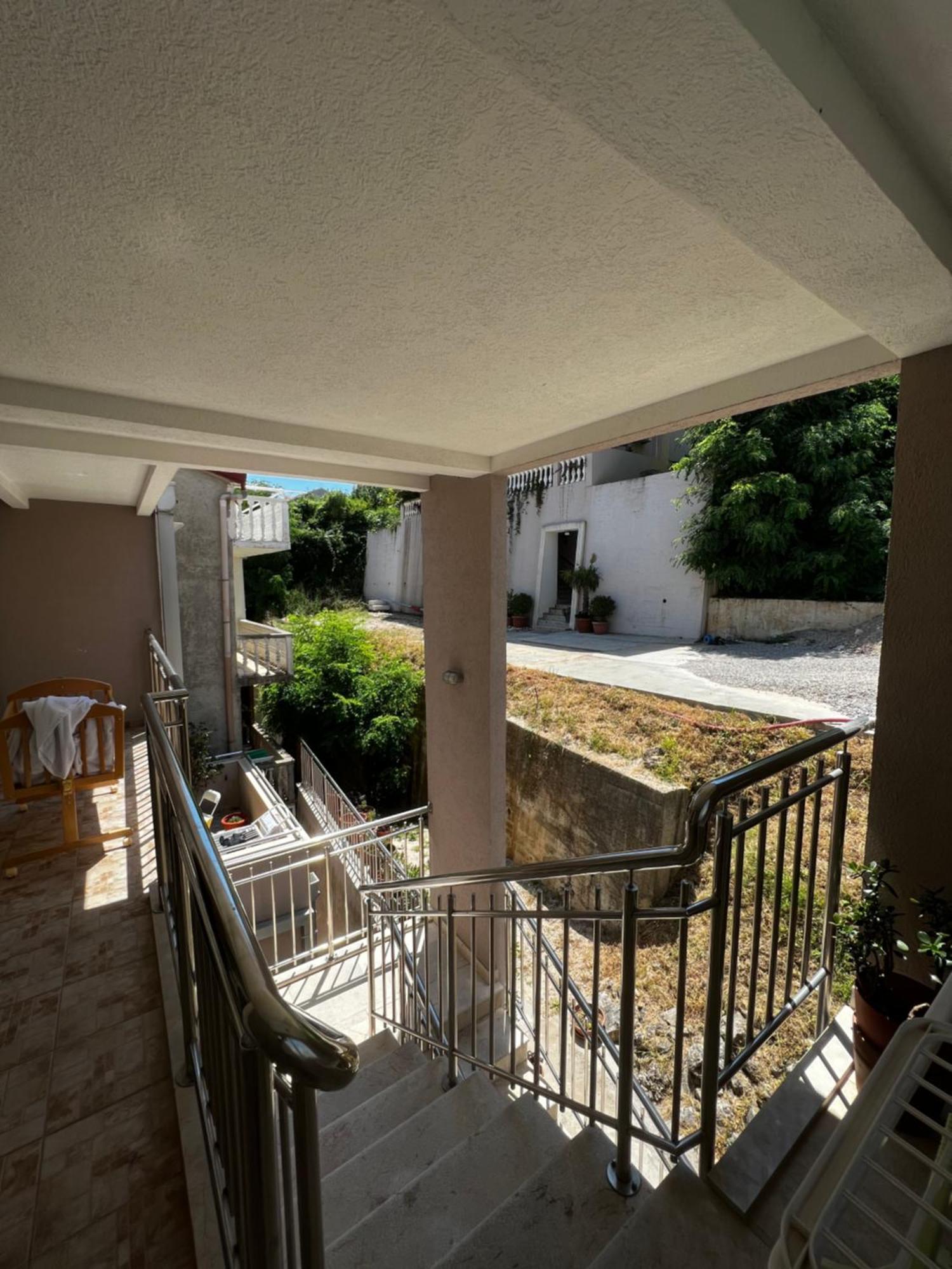 Guest House Mrvaljevic Budva Bagian luar foto